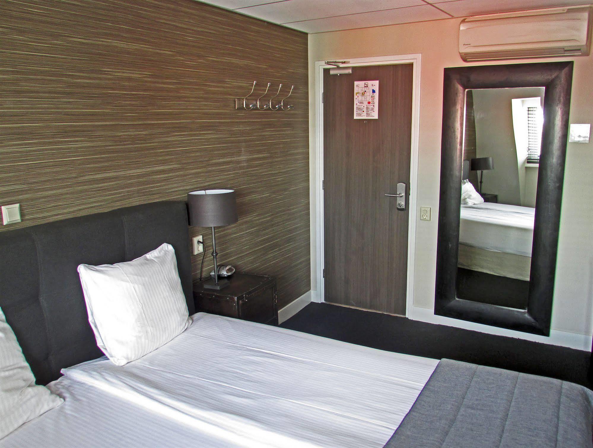 Hotel One Rotterdam Exterior photo
